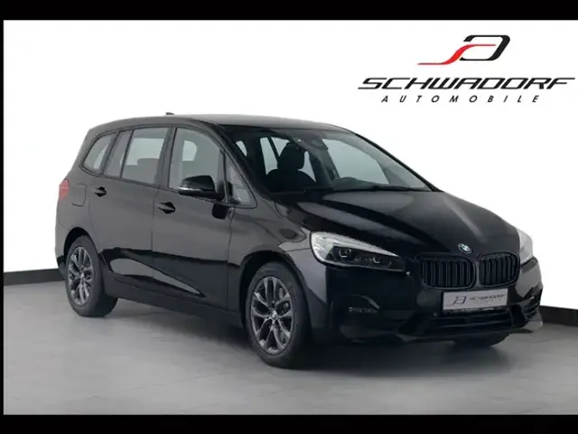BMW 220