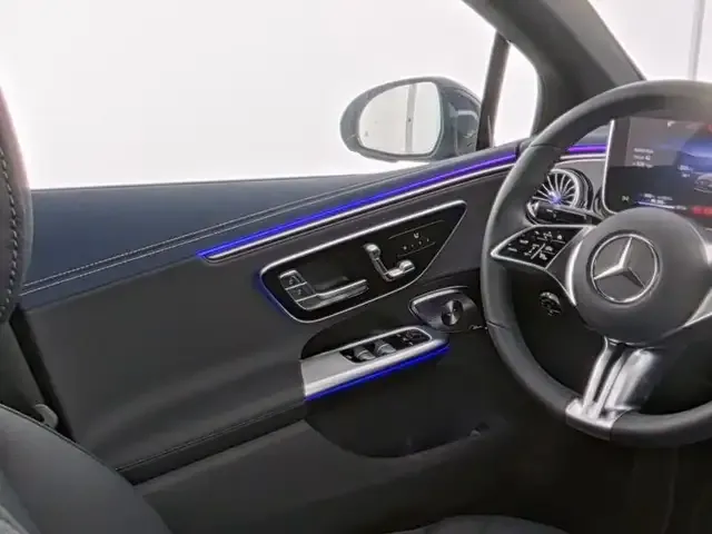Mercedes-Benz EQE 300