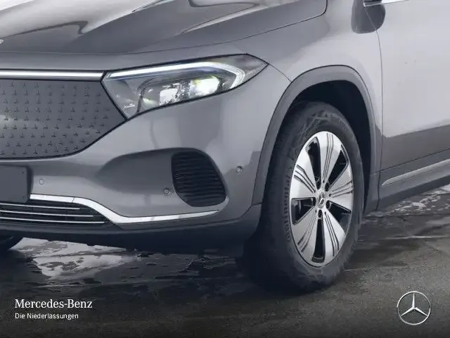 Mercedes-Benz EQA 300