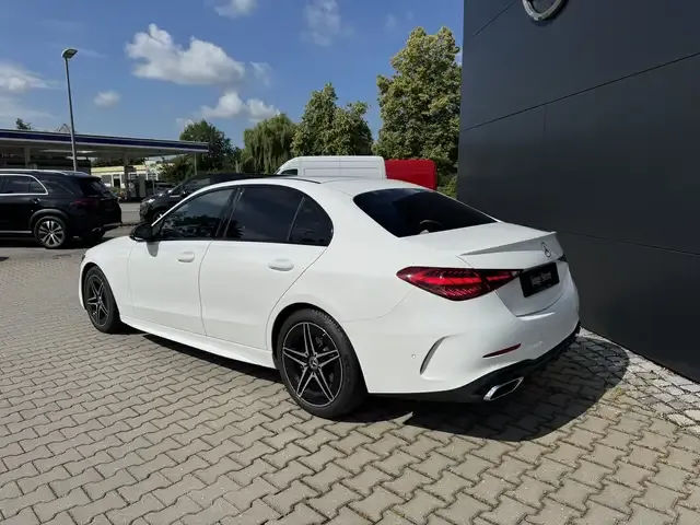 Mercedes-Benz C 180
