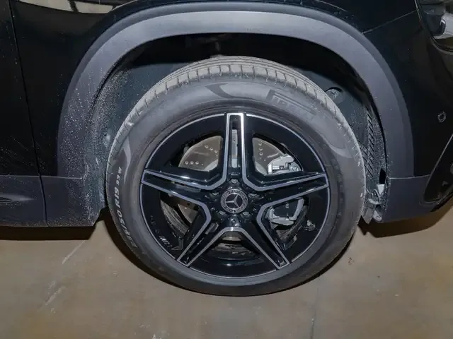 Mercedes-Benz GLB 250