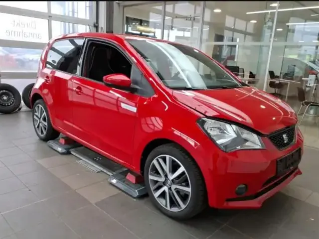SEAT Mii