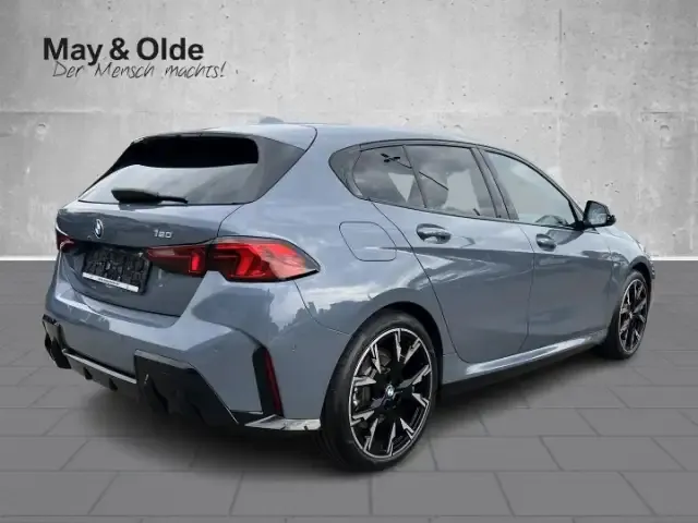 BMW 120