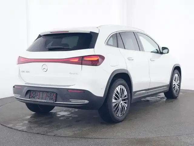 Mercedes-Benz EQA 300