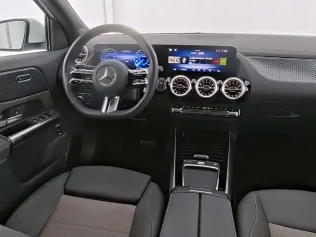 Mercedes-Benz EQA 300