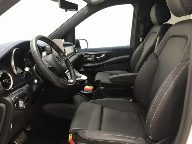 Mercedes-Benz EQV 300