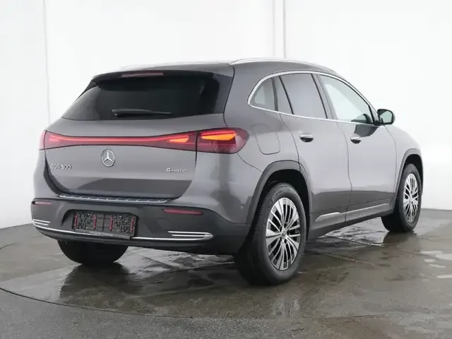 Mercedes-Benz EQA 300