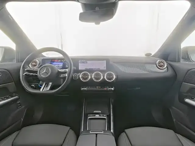 Mercedes-Benz EQA 300