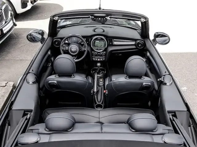 MINI Cooper Cabrio