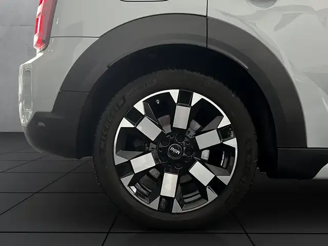 MINI Cooper SE Countryman