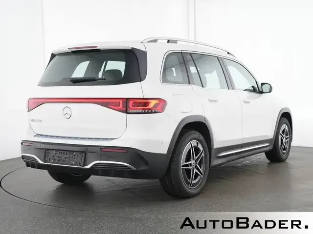 Mercedes-Benz EQB 250