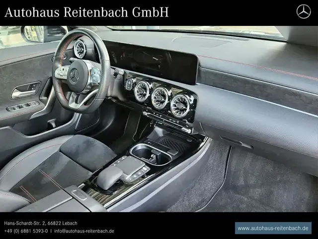 Mercedes-Benz CLA 180