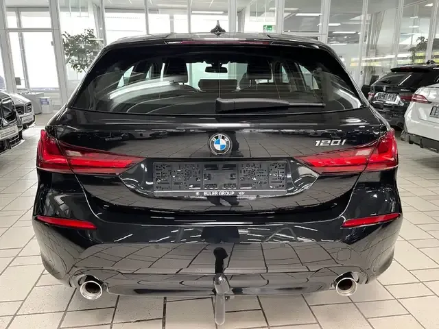 BMW 120