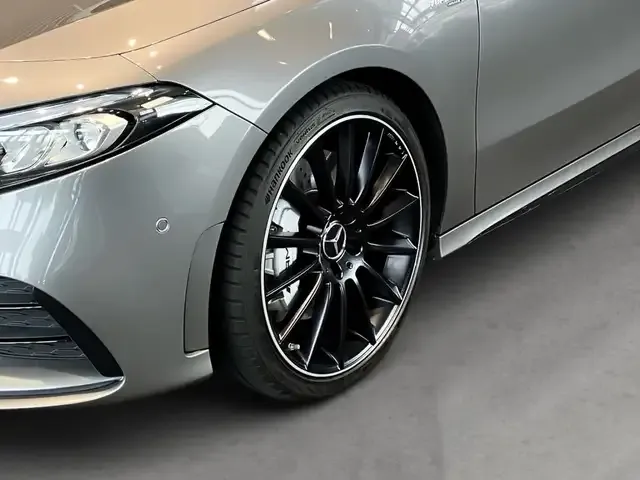 Mercedes-Benz A 35 AMG