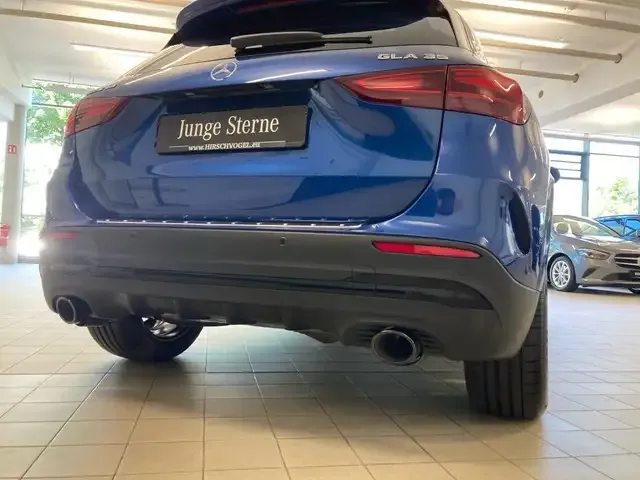 Mercedes-Benz A 35 AMG
