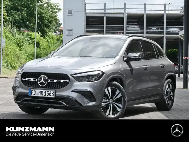 Mercedes-Benz GLA 180