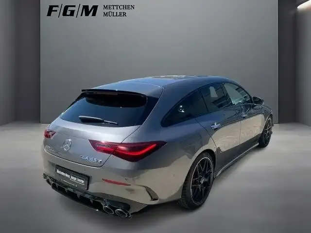 Mercedes-Benz CLA 45 AMG