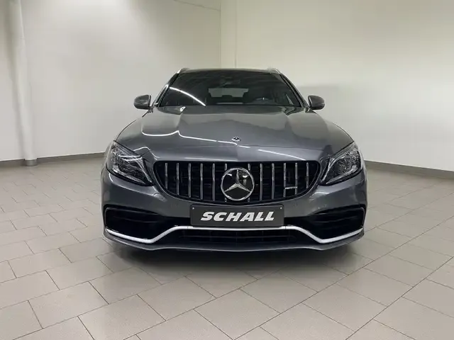 Mercedes-Benz C 63 AMG