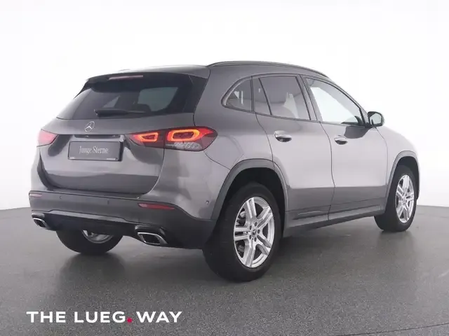 Mercedes-Benz GLA 200