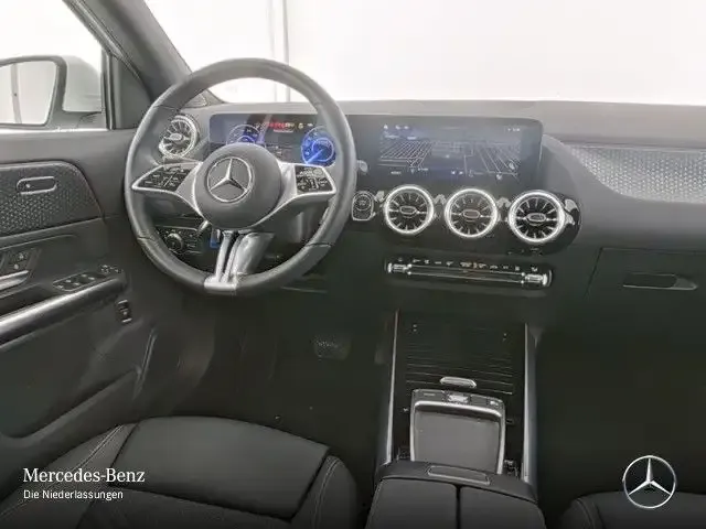 Mercedes-Benz EQA 250