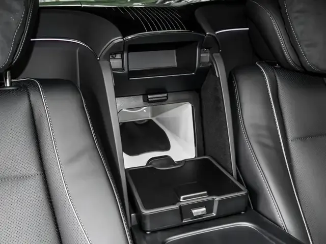 Mercedes-Benz GLS 600