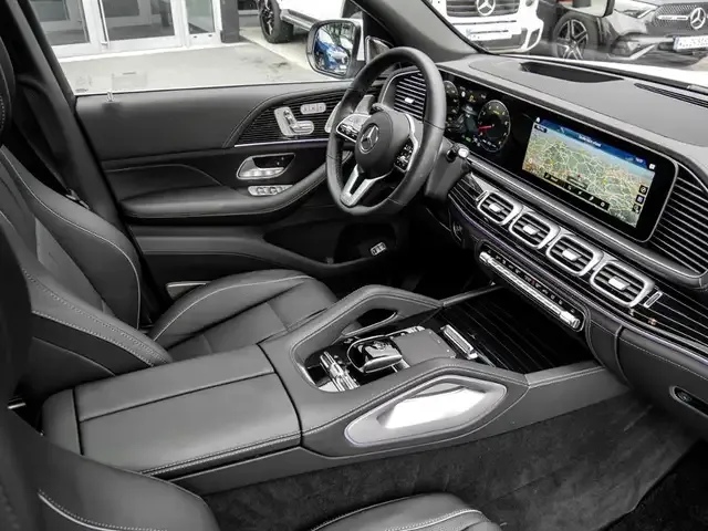 Mercedes-Benz GLS 600