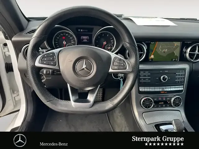 Mercedes-Benz SLC 300