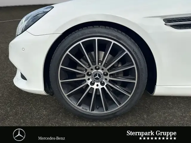 Mercedes-Benz SLC 300