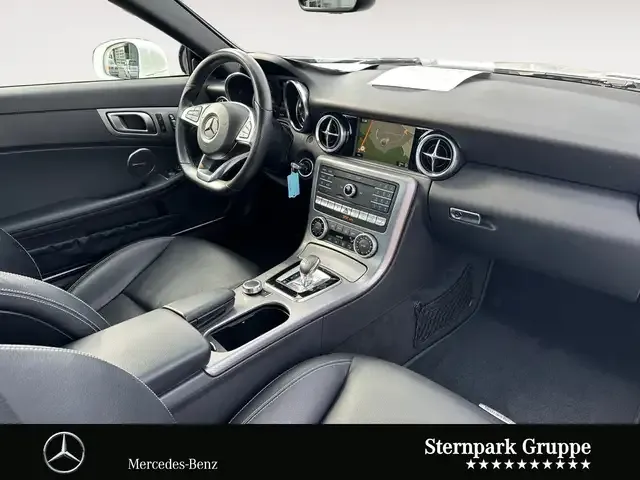 Mercedes-Benz SLC 300