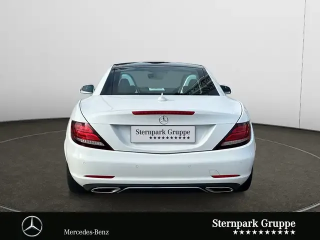 Mercedes-Benz SLC 300