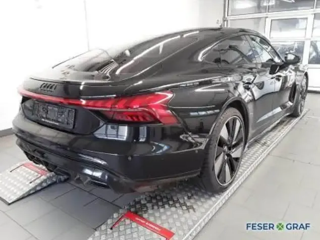 Audi e-tron GT