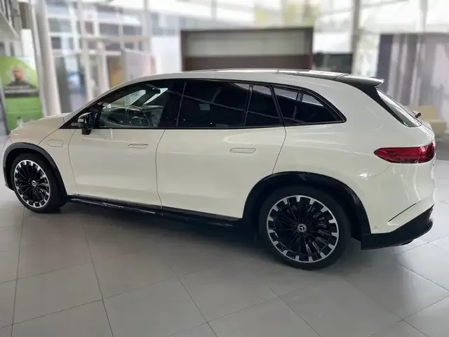 Mercedes-Benz EQS SUV