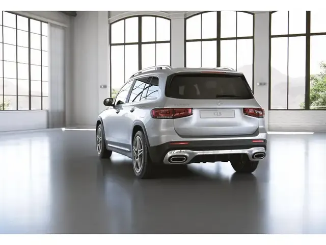 Mercedes-Benz GLB 200