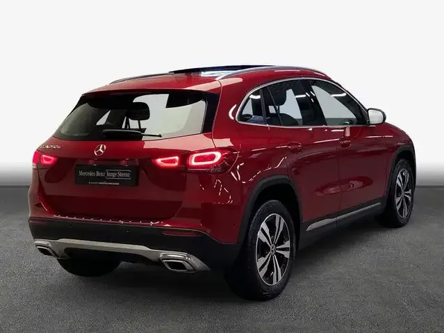 Mercedes-Benz GLA 250