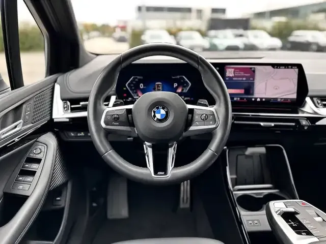BMW 216