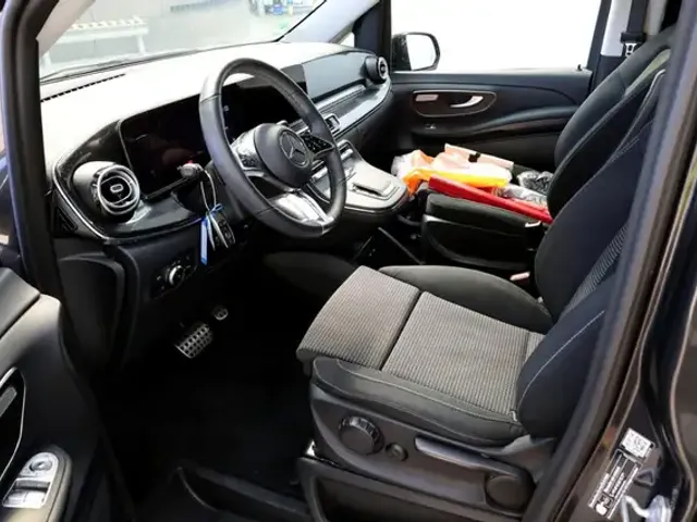 Mercedes-Benz V 250