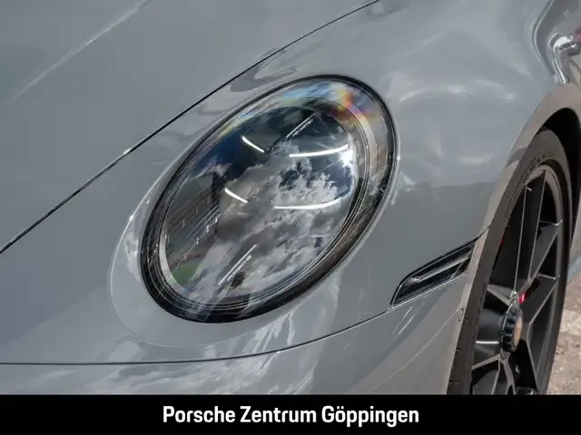 Porsche 992