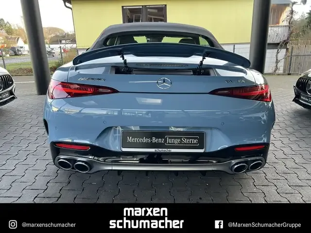 Mercedes-Benz SL 43 AMG