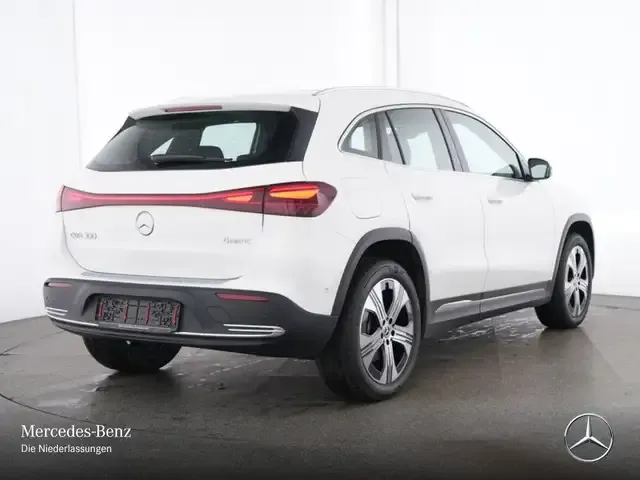 Mercedes-Benz EQA 300