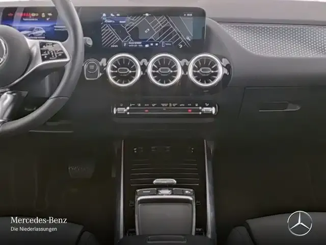 Mercedes-Benz EQA 300