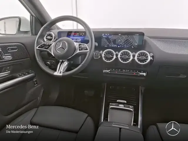 Mercedes-Benz EQA 300