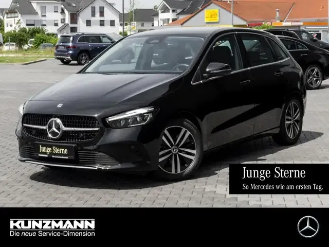 Mercedes-Benz B 220