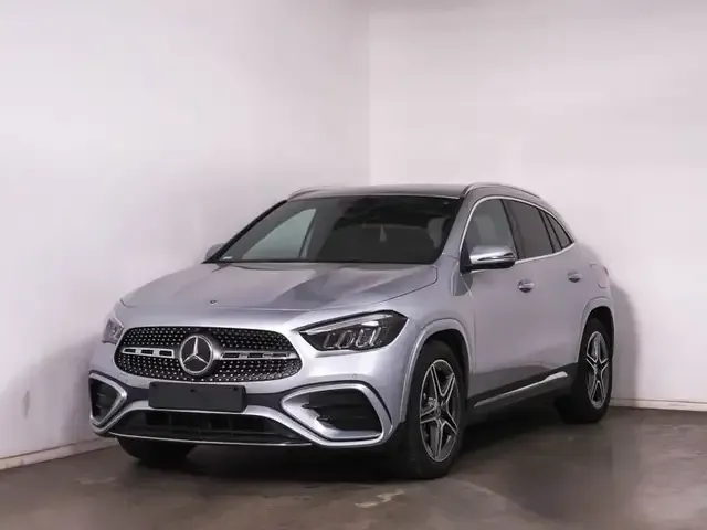 Mercedes-Benz GLA 200