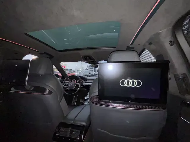 Audi S8