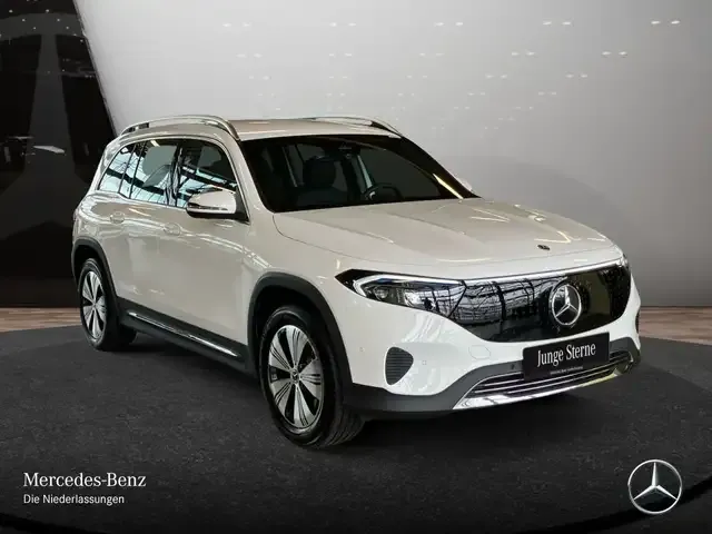 Mercedes-Benz EQB 300
