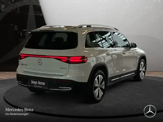 Mercedes-Benz EQB 300