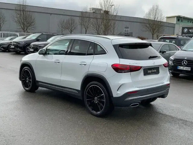 Mercedes-Benz GLA 250