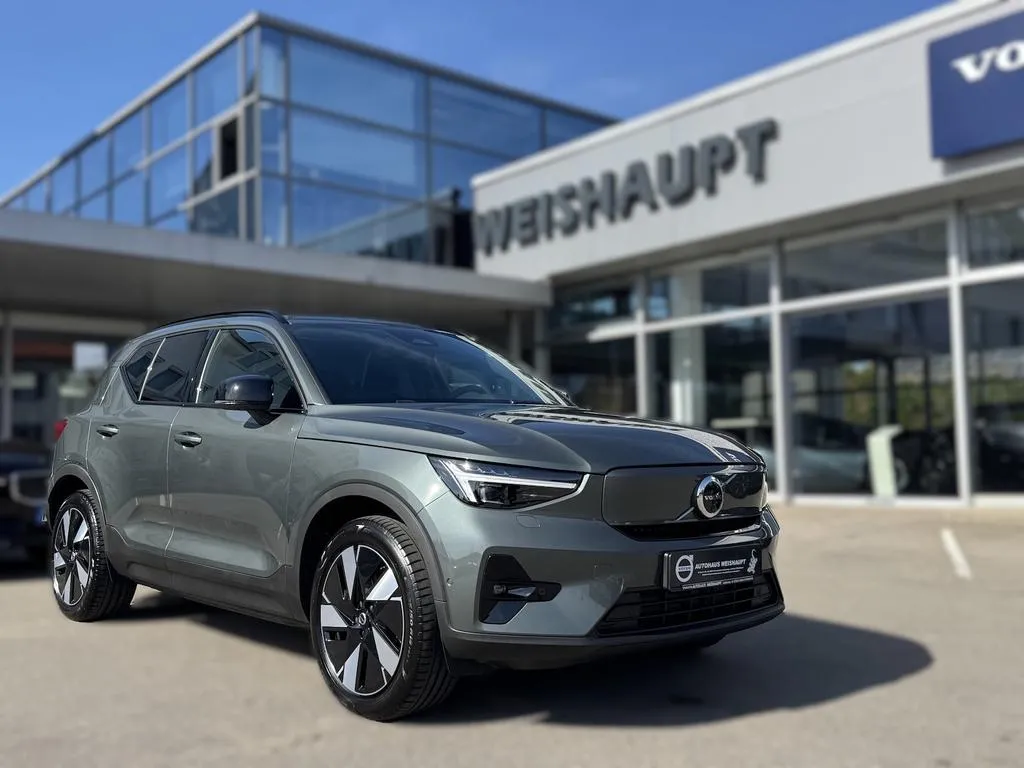 Volvo EX40