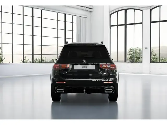Mercedes-Benz GLB 220