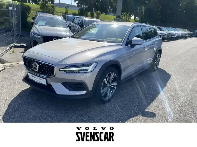 Volvo V60 Cross Country